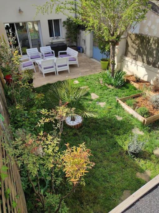 Chaleureuse Maison De Ville Avec Parking Gratuit Chinon Exterior foto